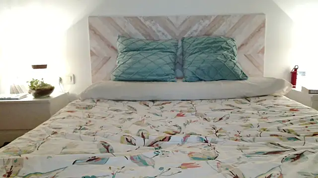 secretmuses online show from 04-06-26, 09:27