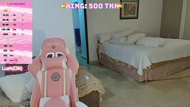 Snapshot of Angel-Ava chatting on 12-12-24, 06:47 Angel-Ava online show from 12-12-24, 06:47