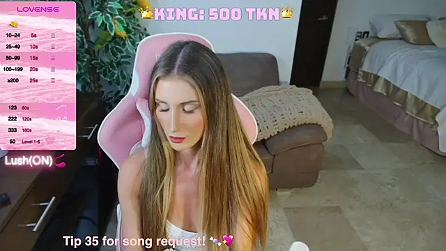 Snapshot of Angel-Ava chatting on 12-14-24, 05:07 Angel-Ava online show from 12-14-24, 05:07