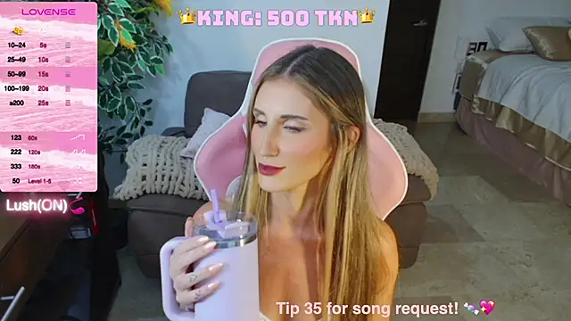 Snapshot of Angel-Ava chatting on 12-14-24, 08:13 Angel-Ava online show from 12-14-24, 08:13