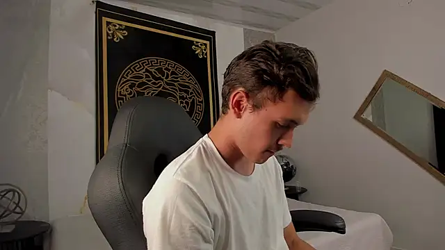 Desmon Clark online show from 02-11-25, 11:22