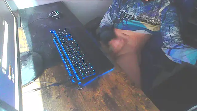 Snapshot of WouldLovetoFuckYou666 chatting on 09-16-25, 02:07 WouldLovetoFuckYou666 online show from 09-16-25, 02:07