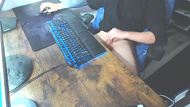 Snapshot of WouldLovetoFuckYou666 chatting on 11-30-25, 11:42 WouldLovetoFuckYou666 online show from 11-30-25, 11:42