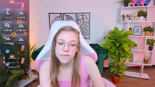 LayriantaVee online show from 02-01-25, 01:20