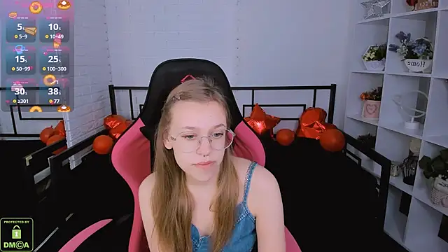 LayriantaVee online show from 02-20-25, 07:01