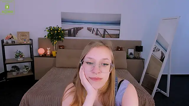 LayriantaVee online show from 03-05-25, 10:00