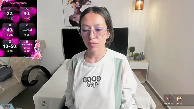 Scarlett  bell online show from 02-18-25, 12:39