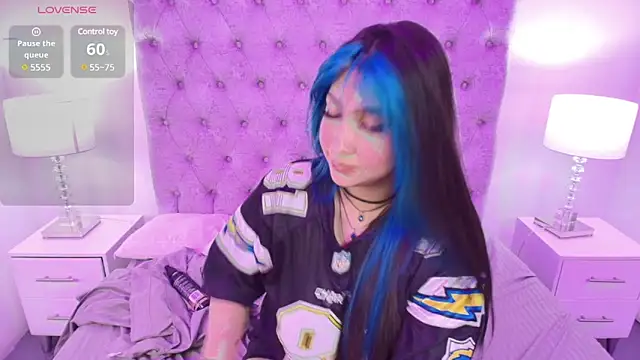 Snapshot of Salem_skyler_ chatting on 01-22-25, 07:03 Salem skyler online show from 01-22-25, 07:03