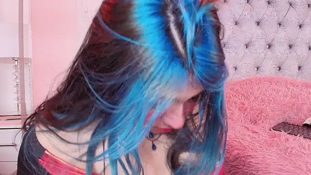 Snapshot of Salem_skyler_ chatting on 10-12-25, 04:11 Salem skyler online show from 10-12-25, 04:11