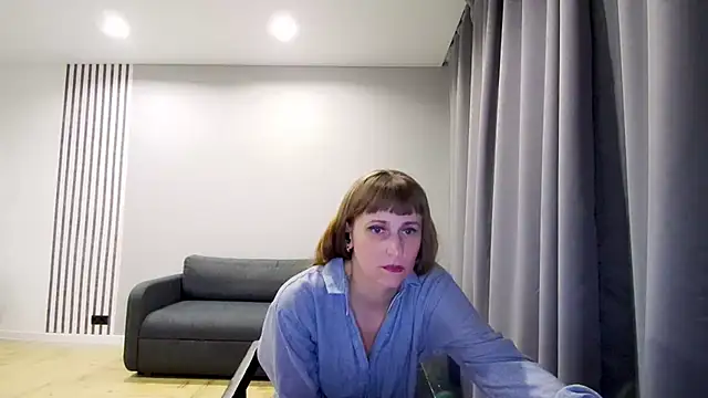 Daniella Lorente online show from 01-14-25, 08:15