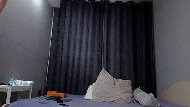 Snapshot of Anna_Curvy chatting on 02-04-25, 04:26 Anna Curvy online show from 02-04-25, 04:26