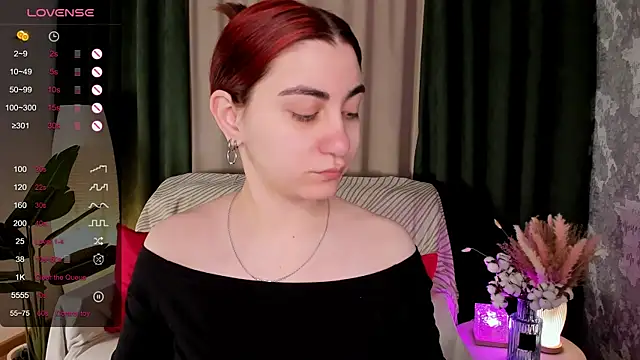hannacheekss  online show from 04-29-26, 02:04