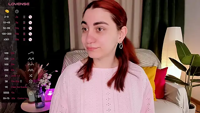 hannacheekss  online show from 05-01-26, 02:05
