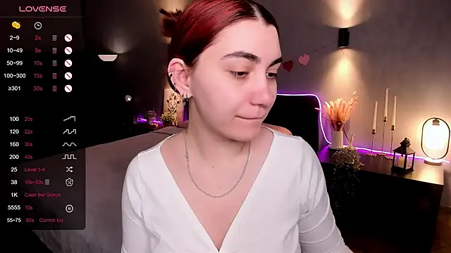 hannacheekss  online show from 05-04-26, 02:07