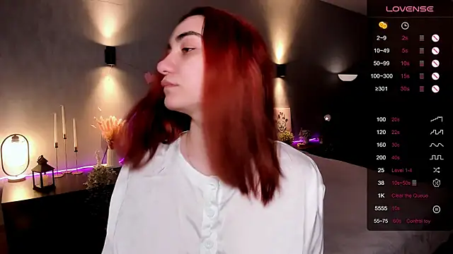 hannacheekss  online show from 05-11-26, 02:06