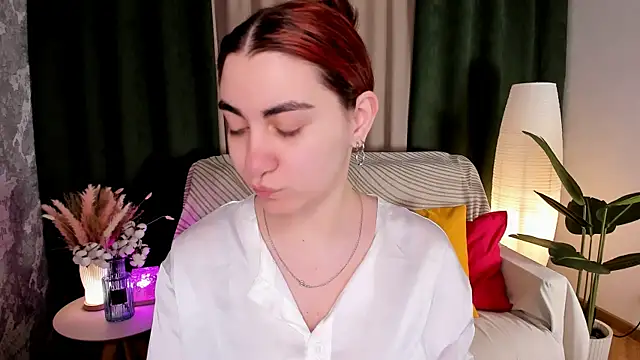 hannacheekss  online show from 05-21-26, 02:07