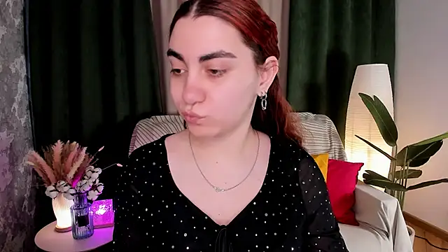 hannacheekss  online show from 05-28-26, 02:09