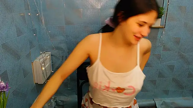 AliceSexyyy  online show from 12-21-24, 02:09