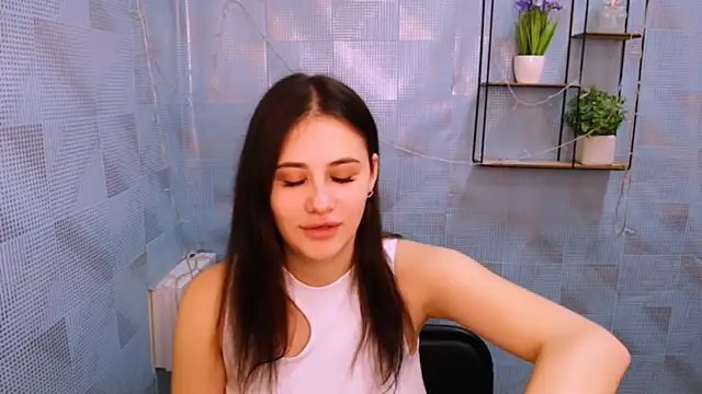 Snapshot of AliceSexyyy_ chatting on 12-25-24, 08:28 AliceSexyyy online show from 12-25-24, 08:28