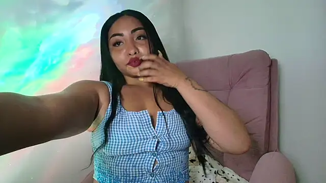 Dailyn Adams online show from 12-15-24, 05:13