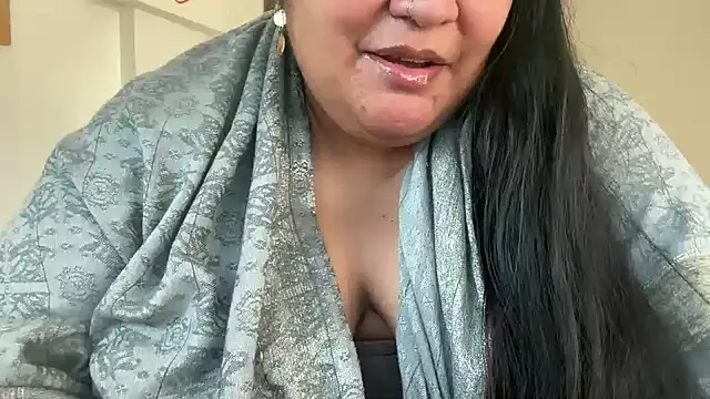 Snapshot of MashaCL chatting on 02-05-25, 10:08 MashaCL online show from 02-05-25, 10:08