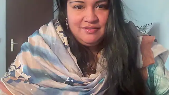 Snapshot of MashaCL chatting on 03-21-25, 10:28 MashaCL online show from 03-21-25, 10:28