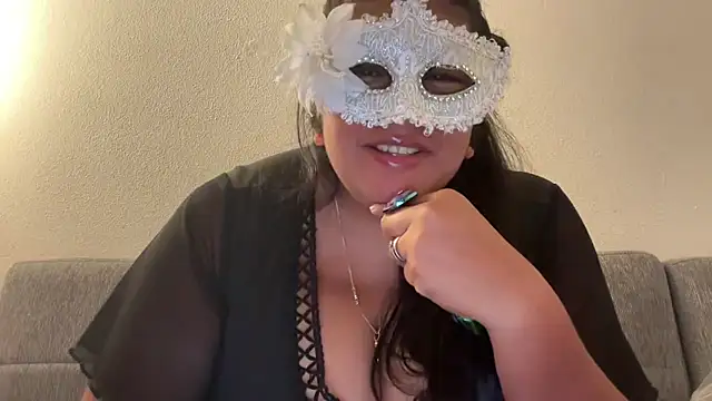 Snapshot of MashaCL chatting on 11-01-25, 05:15 MashaCL online show from 11-01-25, 05:15