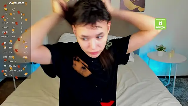 Emily Strikeee online show from 11-03-25, 09:54