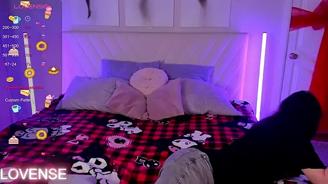 Emily Strikeee online show from 02-06-26, 10:40