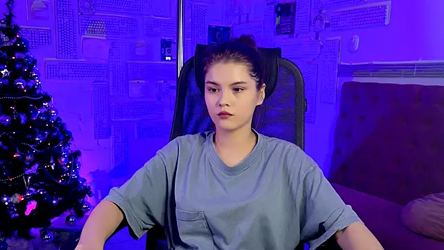 Snapshot of EvaThopson chatting on 12-12-24, 08:03 EvaThopson online show from 12-12-24, 08:03