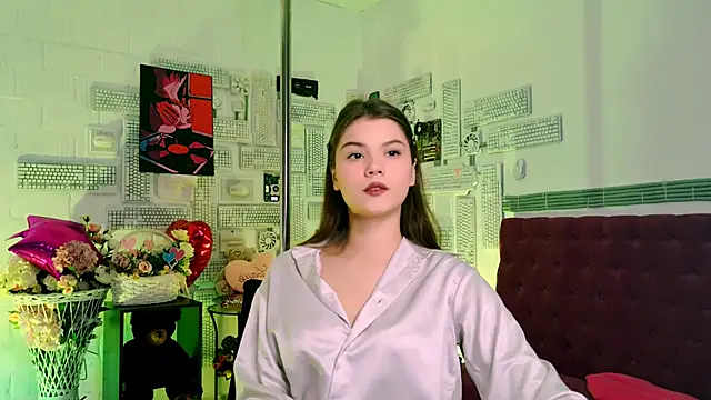 Snapshot of EvaThopson chatting on 03-08-25, 11:27 EvaThopson online show from 03-08-25, 11:27