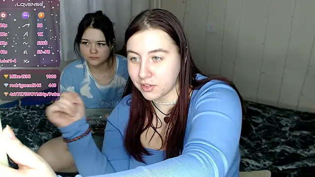 Snapshot of BettyandRich_ chatting on 02-20-25, 01:19 BettyandRich online show from 02-20-25, 01:19