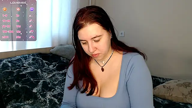 Snapshot of BettyandRich_ chatting on 03-16-25, 10:00 BettyandRich online show from 03-16-25, 10:00