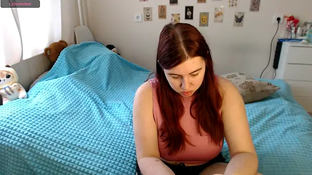 Snapshot of BettyandRich_ chatting on 09-14-25, 08:57 BettyandRich online show from 09-14-25, 08:57