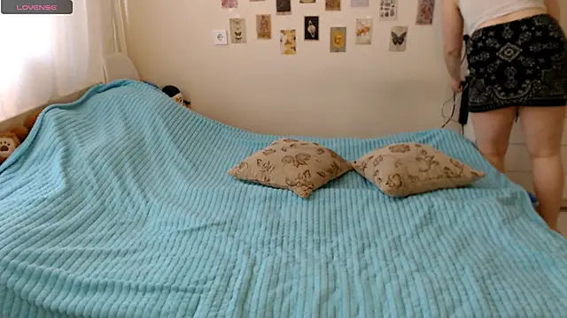 Snapshot of BettyandRich_ chatting on 10-03-25, 08:44 BettyandRich online show from 10-03-25, 08:44