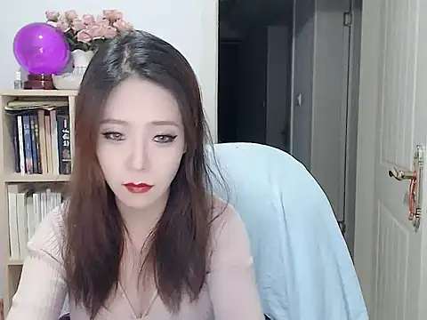 SuSushi728 online show from 12-03-25, 03:21