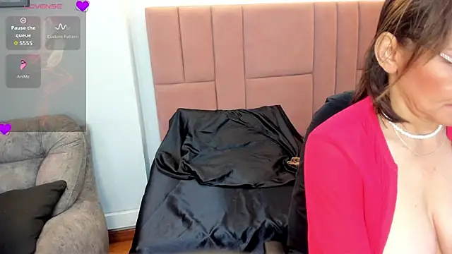 JennieRosse online show from 03-18-26, 01:47