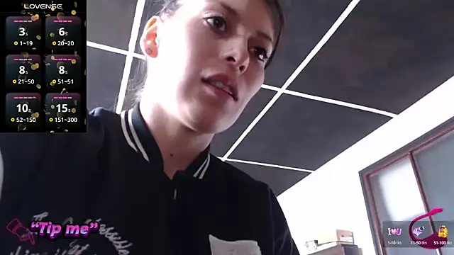 Snapshot of Tefannyy_ chatting on 03-19-25, 07:38 Tefannyy online show from 03-19-25, 07:38