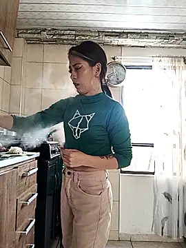 Snapshot of Tefannyy_ chatting on 09-09-25, 04:39 Tefannyy online show from 09-09-25, 04:39