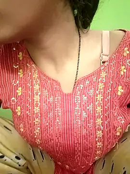 EACH 555 online show from 01-06-26, 04:54