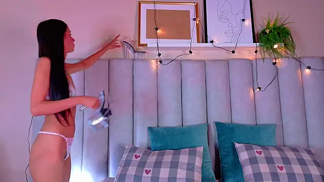 ChanelAdamss  online show from 10-11-25, 02:55