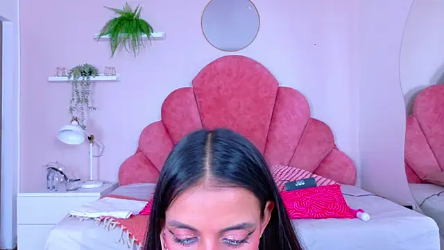 ChanelAdamss  online show from 11-25-25, 12:38