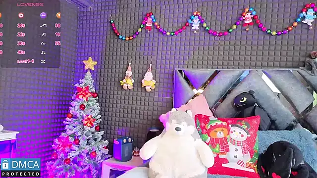 SolBeaumont1 online show from 12-18-25, 04:13