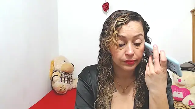 Snapshot of ariellth chatting on 11-07-25, 04:29 ariellth online show from 11-07-25, 04:29