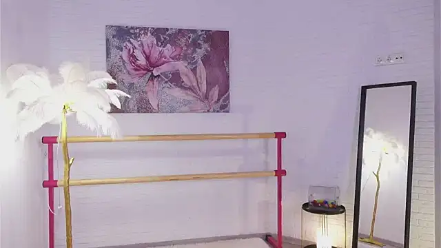 lylylovesyou online show from 02-01-25, 05:49