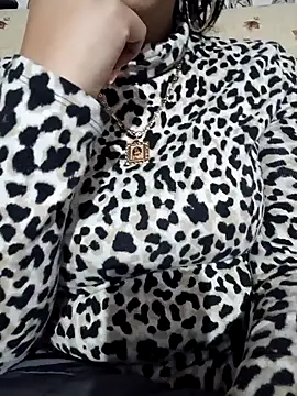 Snapshot of Barby8787 chatting on 01-18-25, 02:44 Barby8787 online show from 01-18-25, 02:44