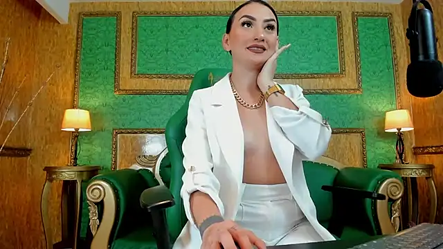 Snapshot of ArkaBella chatting on 02-12-25, 07:24 ArkaBella online show from 02-12-25, 07:24