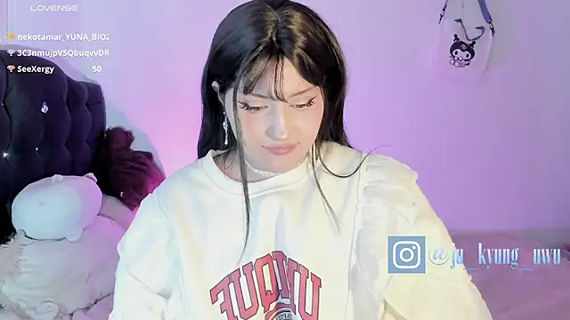 Snapshot of Ju_Kyung chatting on 02-10-25, 11:04 Ju Kyung online show from 02-10-25, 11:04