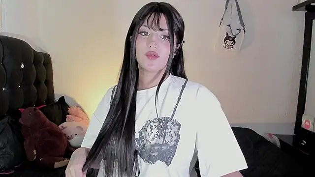 Snapshot of Ju_Kyung chatting on 02-11-25, 10:48 Ju Kyung online show from 02-11-25, 10:48