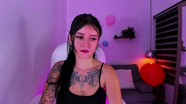 yenny garcia online show from 11-12-25, 06:19